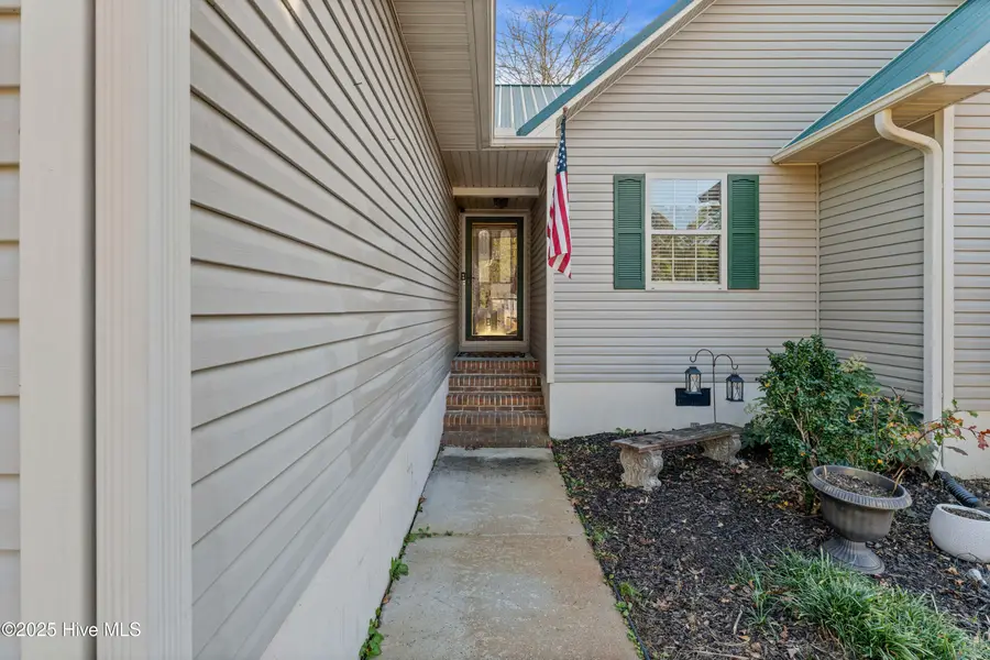 842 Mill Creek Road, Newport, NC 28570 - Image #2