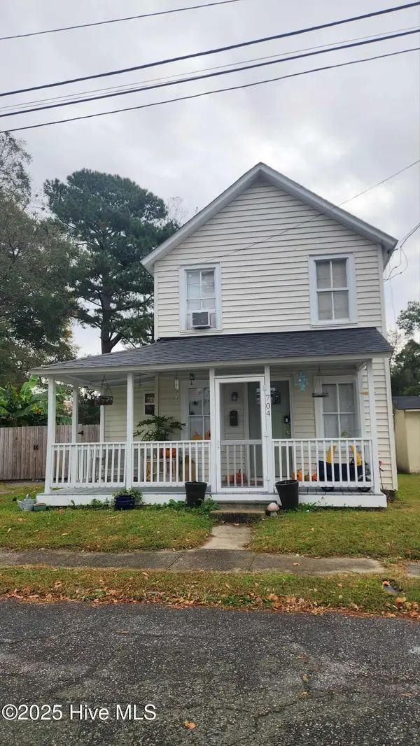 704 Grady Street, Elizabeth City, NC 27909
