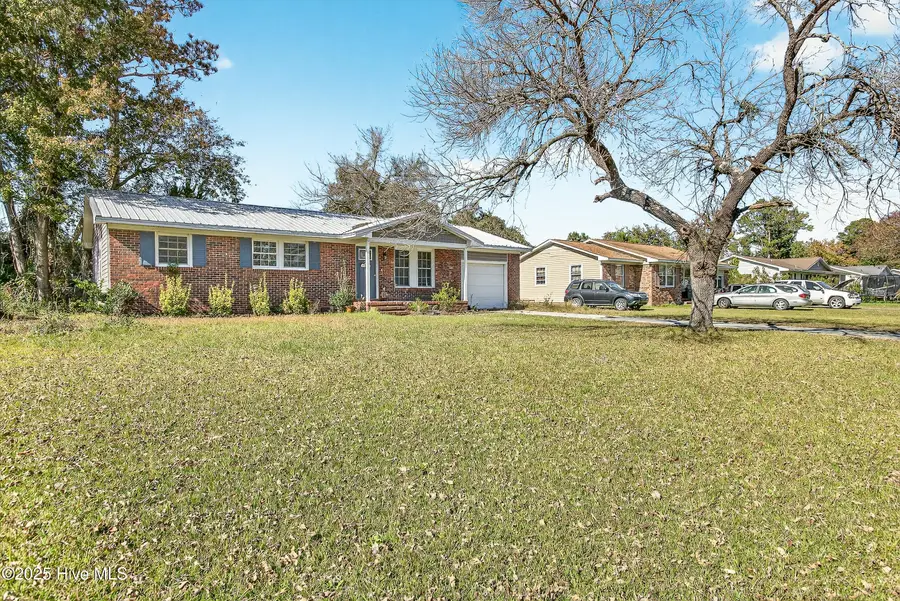 218 Forest View Drive, Havelock, NC 28532 - Image #2