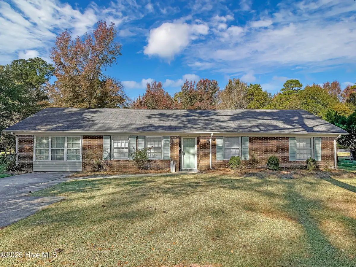 1011 Karen Drive, New Bern, NC 28562 - Image #1