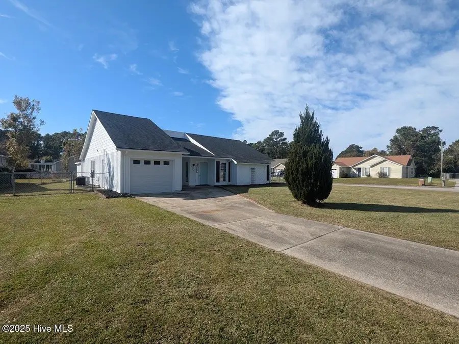 2465 Saddleridge Drive, Midway Park, NC 28544 - Image #2