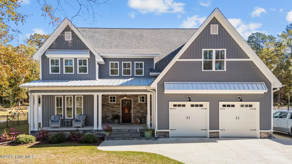 410 Hawthorne Road, Trent Woods, NC 28562 - Image #1