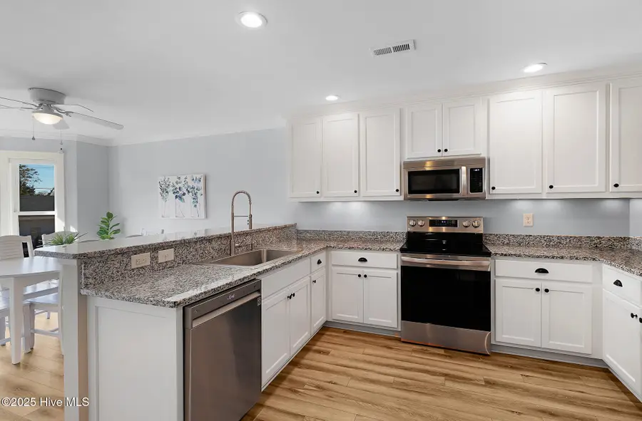 615 Broad Street #B, Beaufort, NC 28516 - Image #3