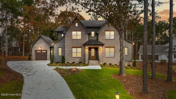 310 Sloan Lane, Pinehurst, NC 28374