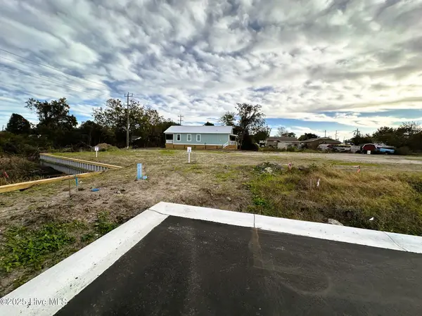 2403 Ferabee Street, Morehead City, NC 28557