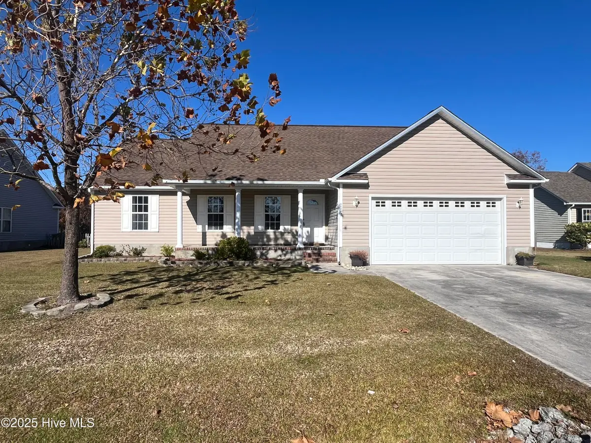 902 Eastman Creek Drive, Beaufort, NC 28516 - Image #1