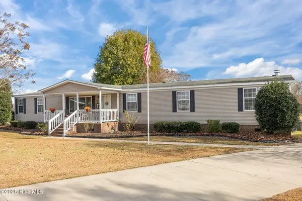 3495 Tobba Court, Ayden, NC 28513