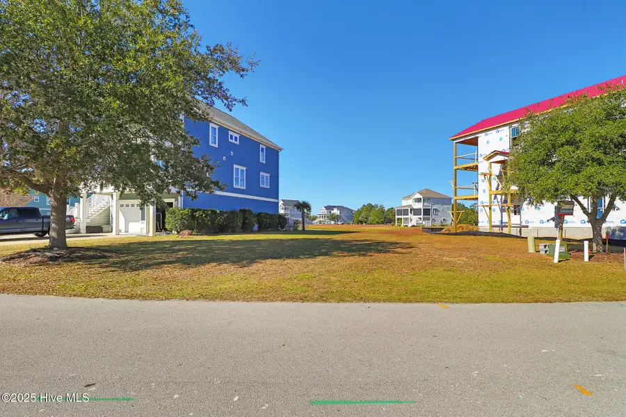 704 Cannonsgate Drive, Newport, NC 28570 - Image #3