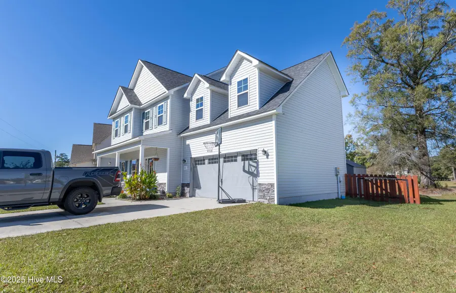 211 Holly Grove Court E, Jacksonville, NC 28540 - Image #3