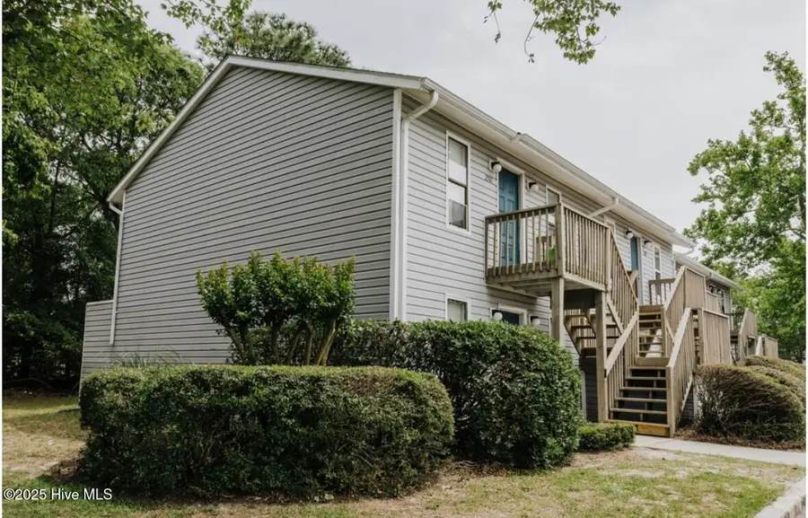 2507 Flint Drive, Wilmington, NC 28401 - Image #2
