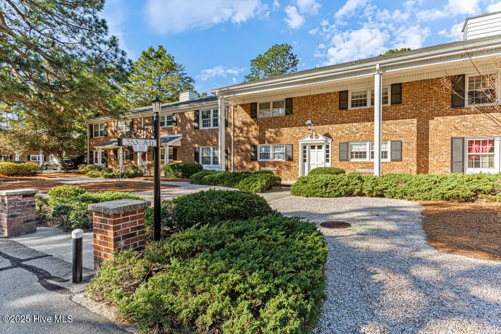 353 D Driftwood Circle, Southern Pines, NC 28387 - Image #1