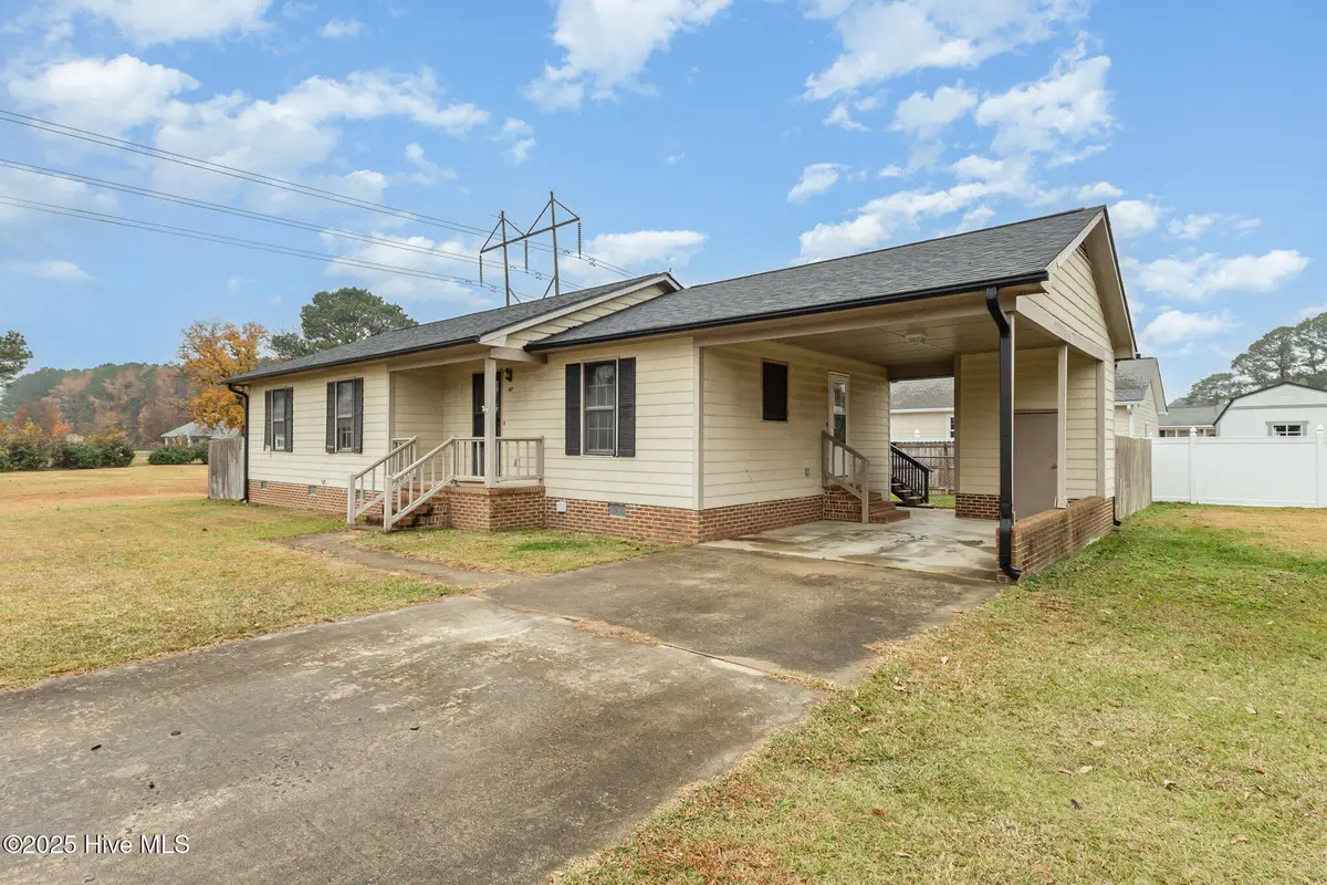 417 S Peedin Avenue, Selma, NC 27576 - Image #1