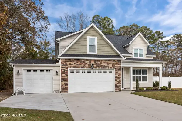 2315 Plumosa Drive, Grimesland, NC 27837