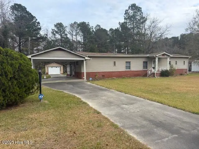 323 Pierce Road, Hallsboro, NC 28442 - Image #3