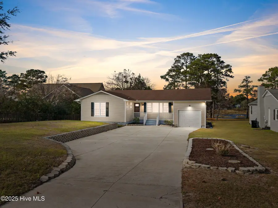 821 S Shore Drive, Southport, NC 28461 - Image #3