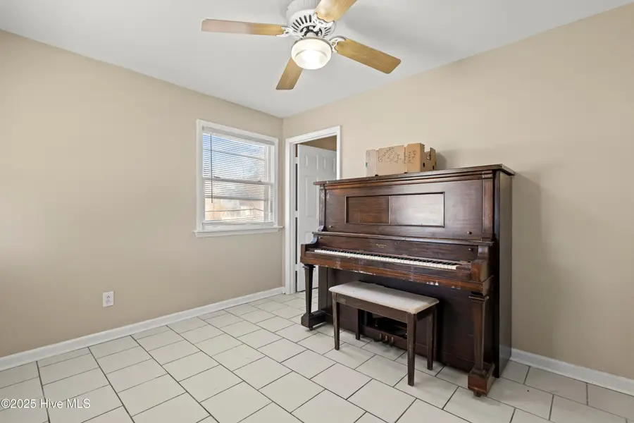 114 Cardinal Road, Jacksonville, NC 28546 - Image #3