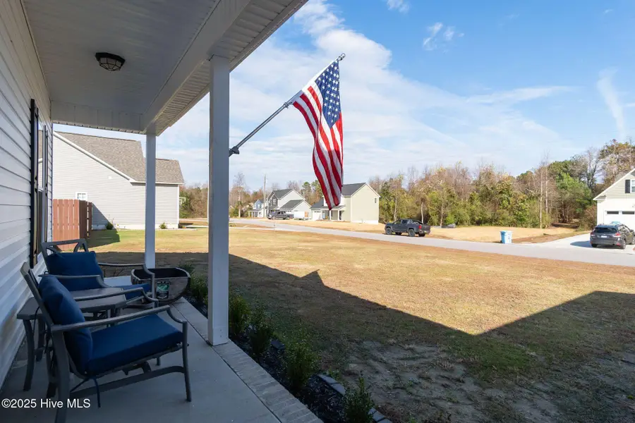 305 Gate Stone Lane, Jacksonville, NC 28540 - Image #2