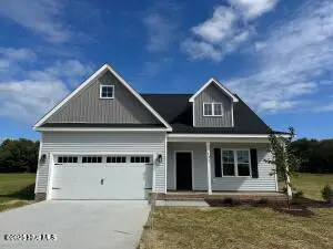 131 Spring Meadows Drive, Aberdeen, NC 28315 - Image #1