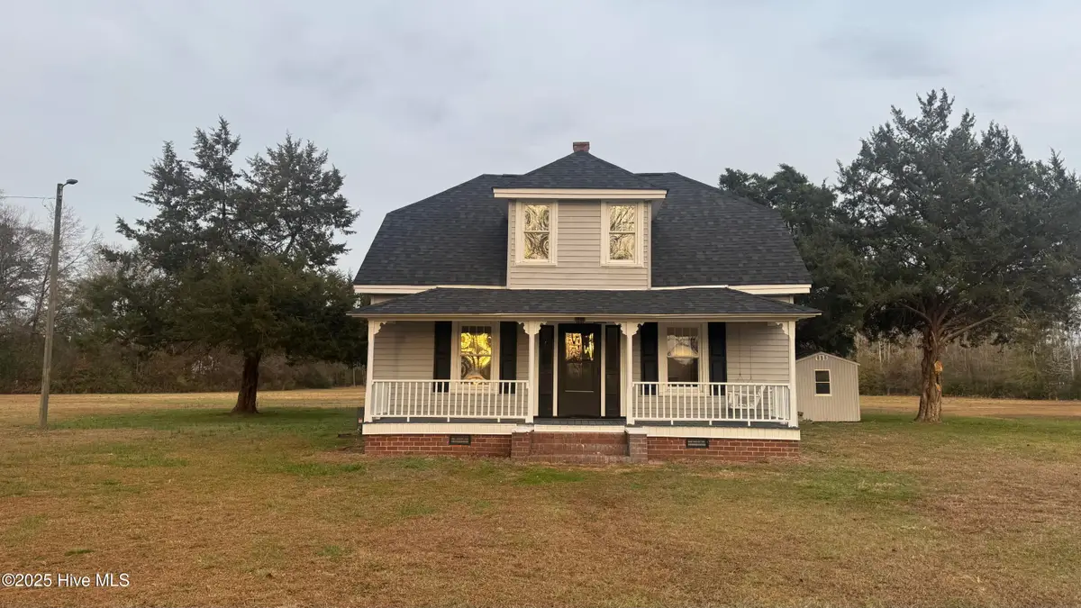 660 Evers Road, Bladenboro, NC 28320 - Image #1