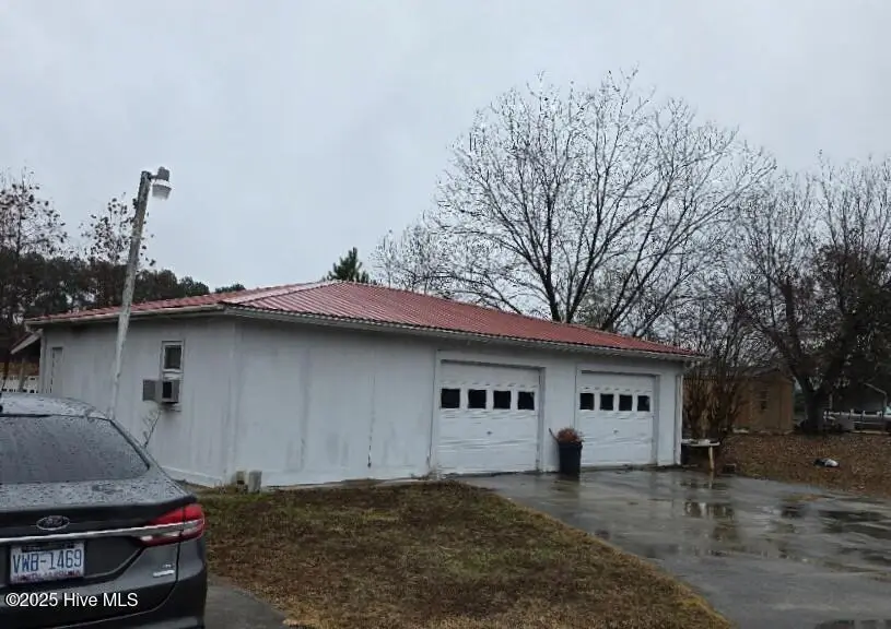 306 Greenfield Boulevard, Greenville, NC 27834 - Image #3