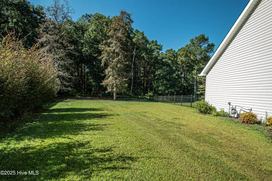 5360 Glennfield Circle Se, Southport, NC 28461 - Image #2