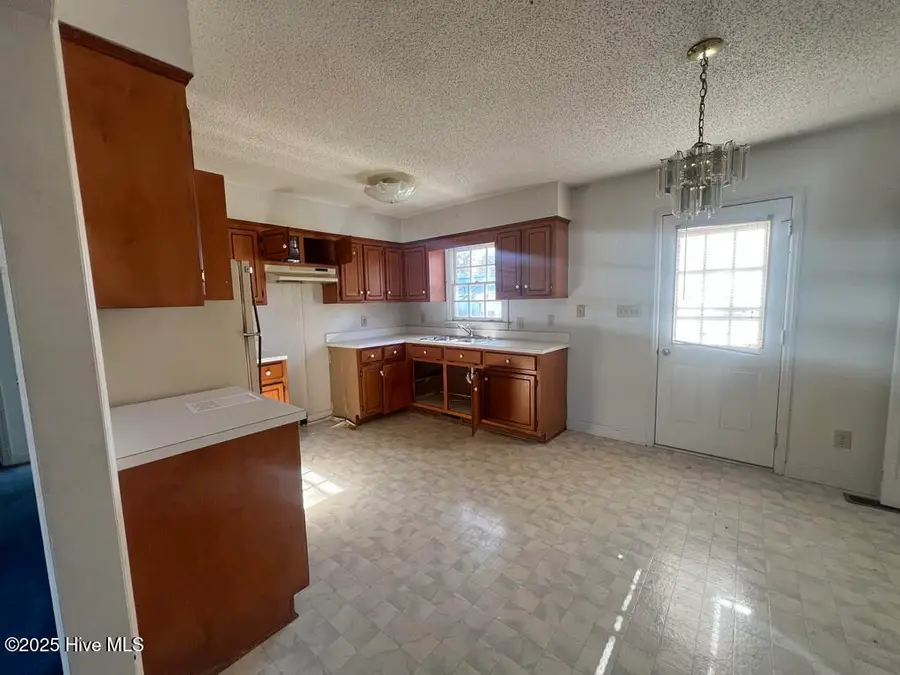 2302 Fitch Drive E, Wilson, NC 27893 - Image #3