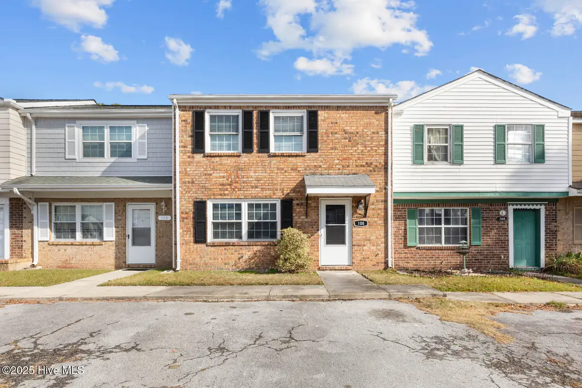 108 Villa Drive, Jacksonville, NC 28546 - Image #1