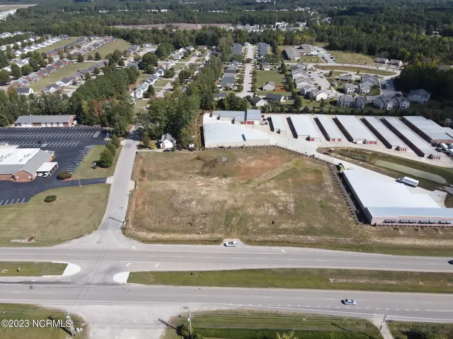 4002 Raleigh Road Parkway W, Wilson, NC 27896 - #2