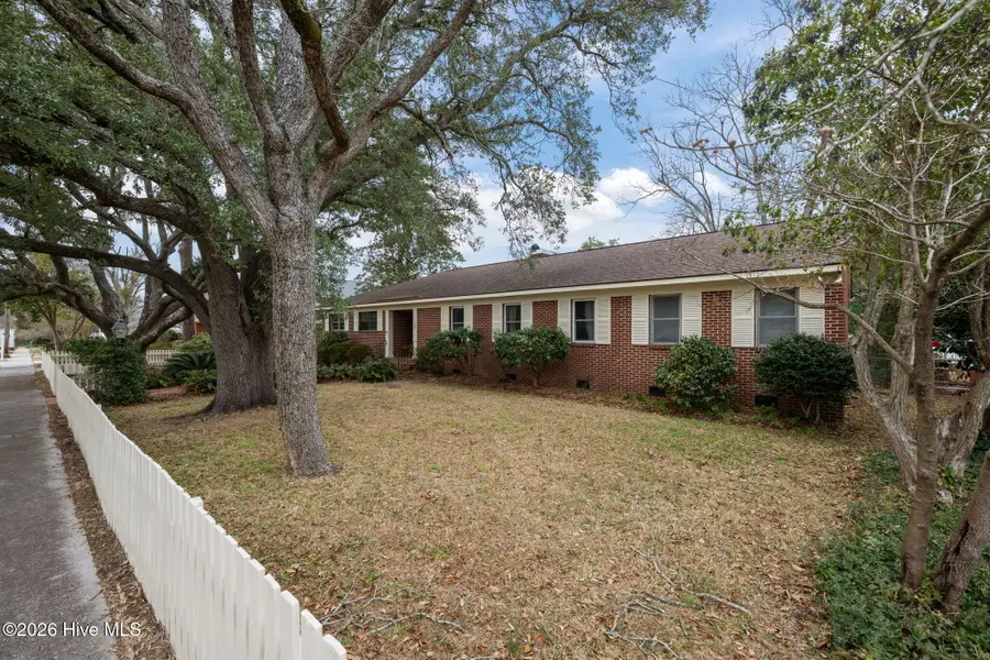 1800 River Drive, New Bern, NC 28560 - Image #3