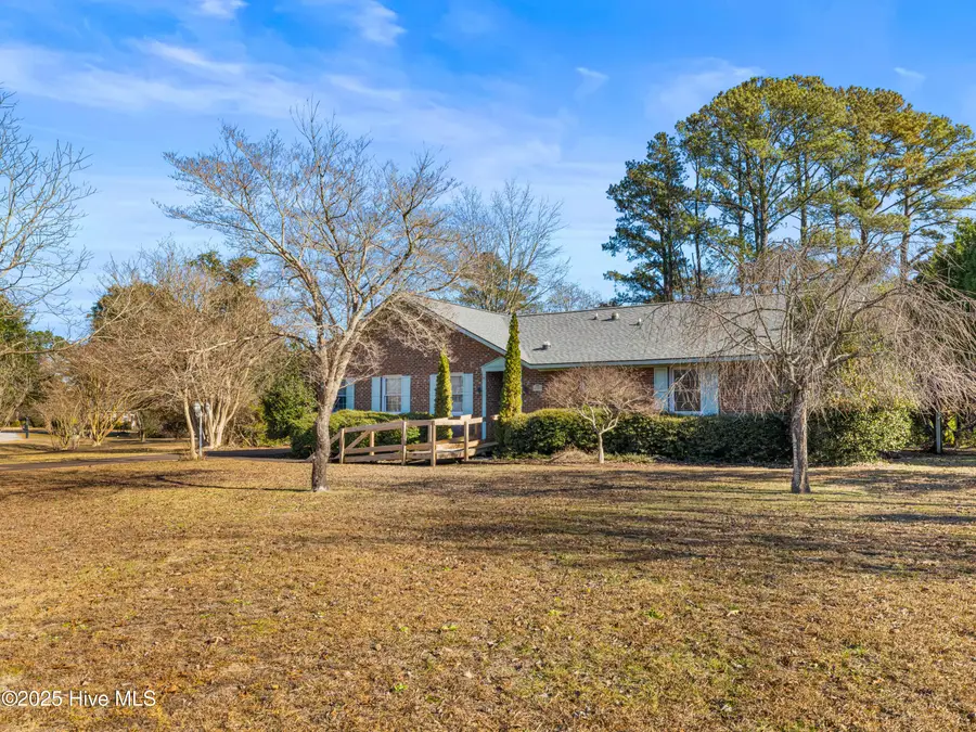 6101 Albatross Drive, New Bern, NC 28560 - Image #3