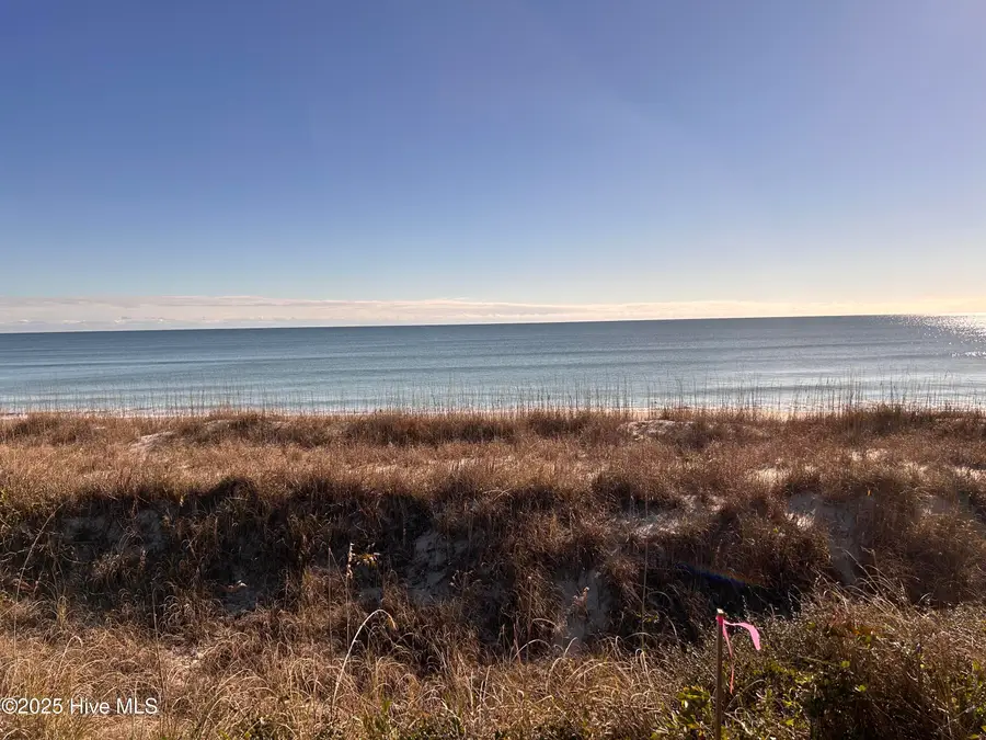 108 Roosevelt Reserve Park Place, Pine Knoll Shores, NC 28512 - Image #2