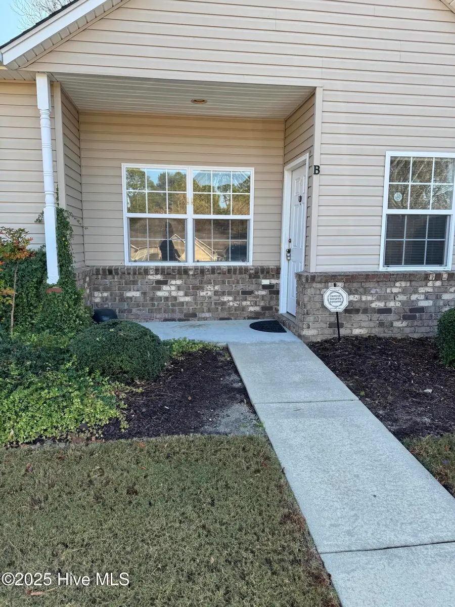 101 E Rhode Island Avenue #Apt B, Southern Pines, NC 28387 - Image #2