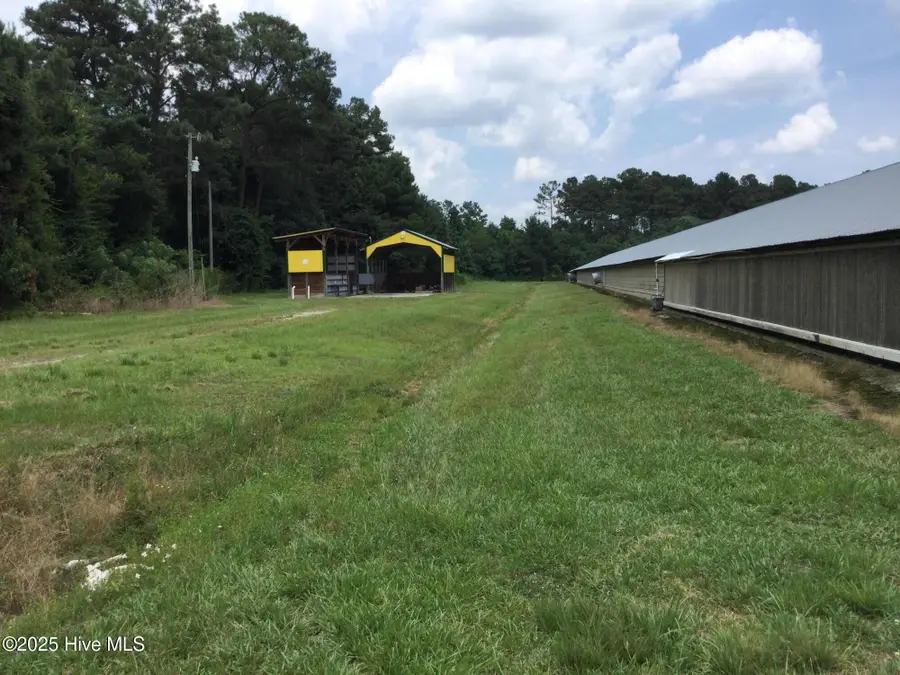 Address Withheld By Seller, Bladenboro, NC 28320 - Image #3