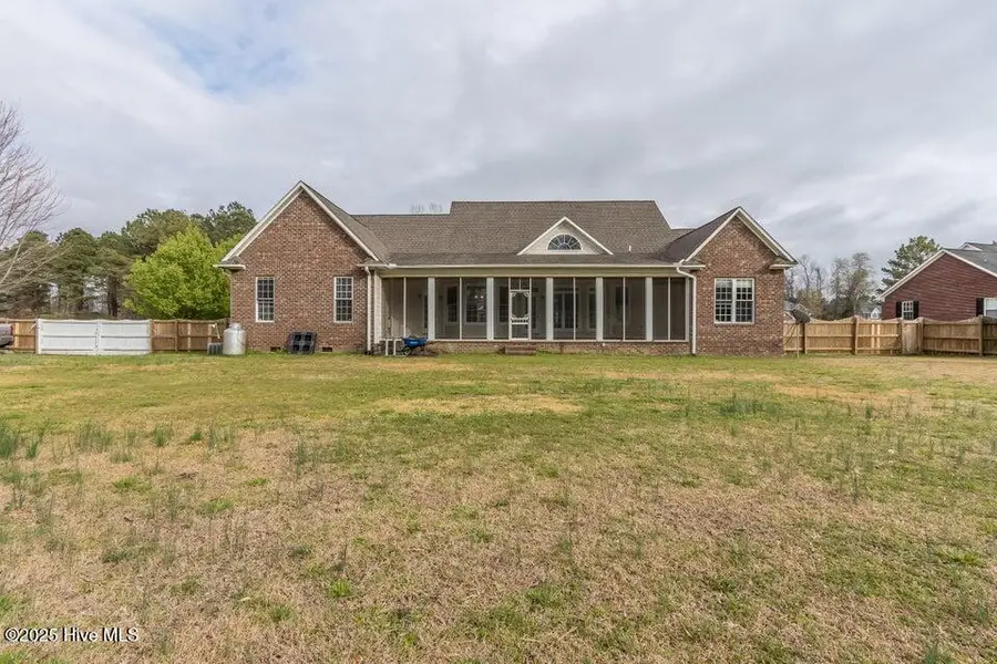 237 Country Squire Lane, Jacksonville, NC 28540 - Image #2