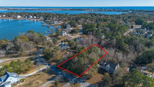 512 Chadwick Shores Drive, Sneads Ferry, NC 28460 - Image #1