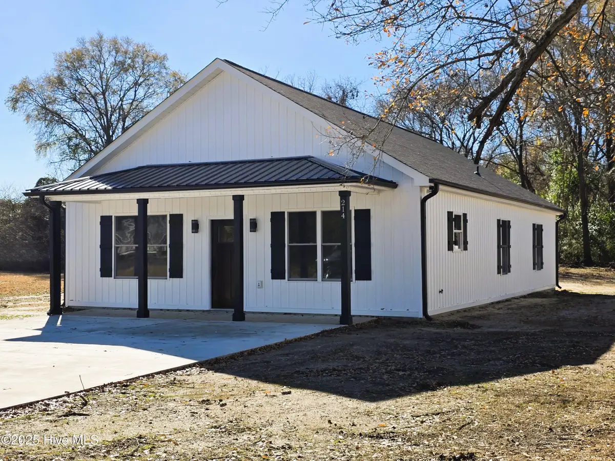 214 E Railroad Street, La Grange, NC 28551 - #1
