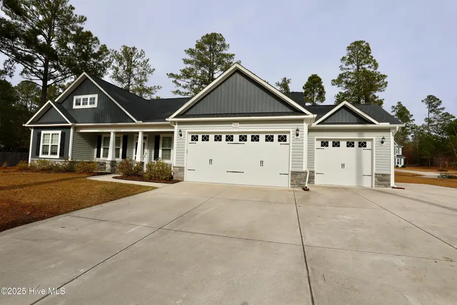930 Winds Way, Aberdeen, NC 28315 - #2