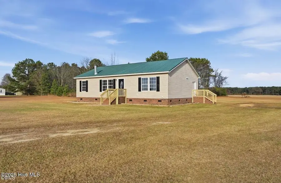 762 Share Cake Road, Clinton, NC 28328 - Image #3