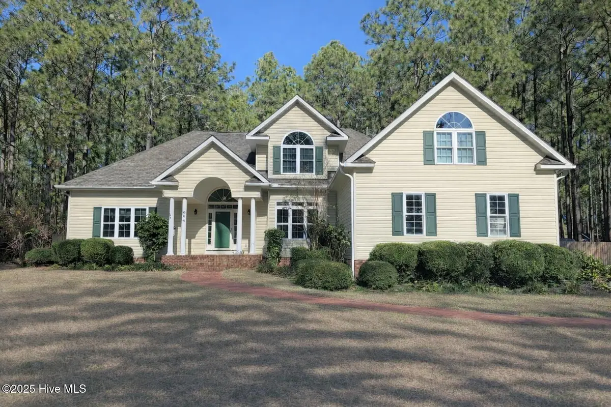 604 Wildwood Road, Aberdeen, NC 28315 - Image #1