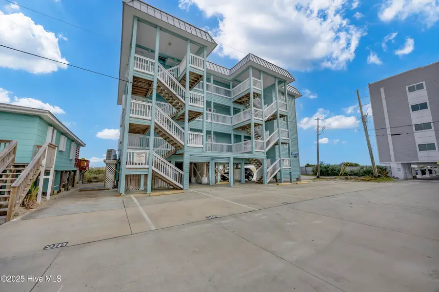 115 Carolina Beach Avenue S #Unit 1a, Carolina Beach, NC 28428 - Image #3