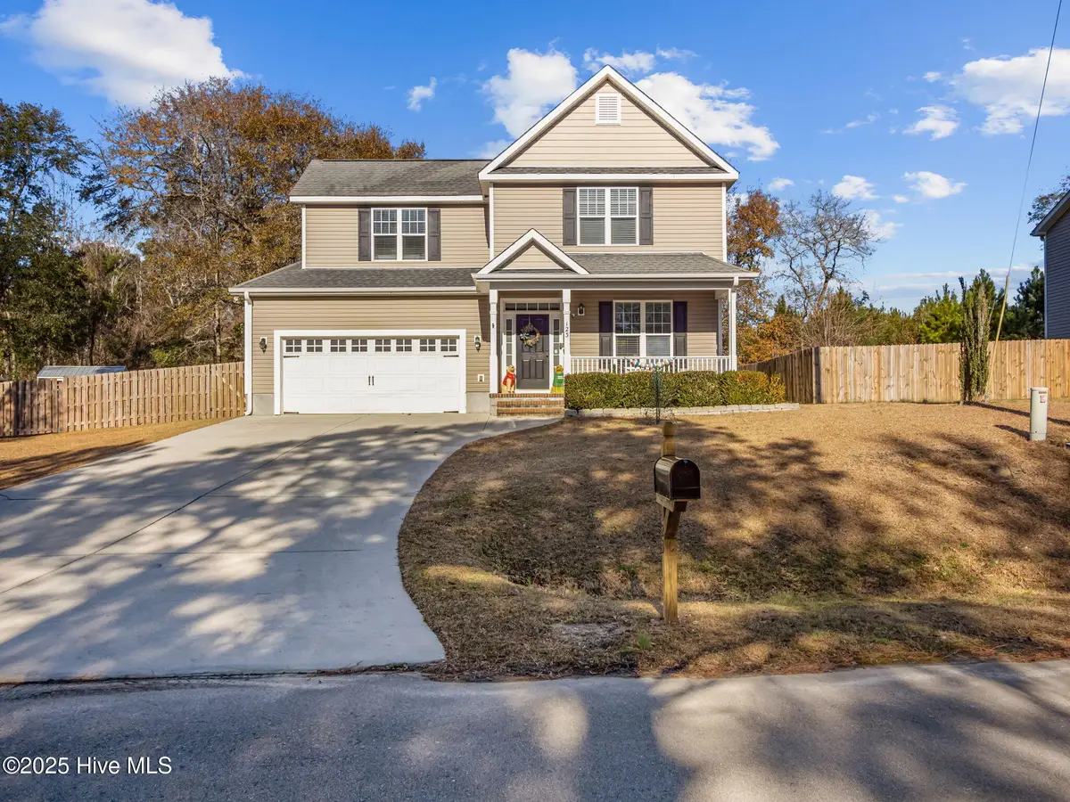 123 Beagle Drive, Hubert, NC 28539 - Image #1
