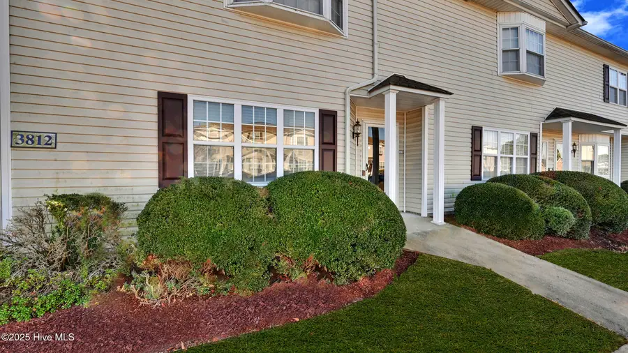 3812 E Vancroft Circle #L1, Winterville, NC 28590 - Image #2