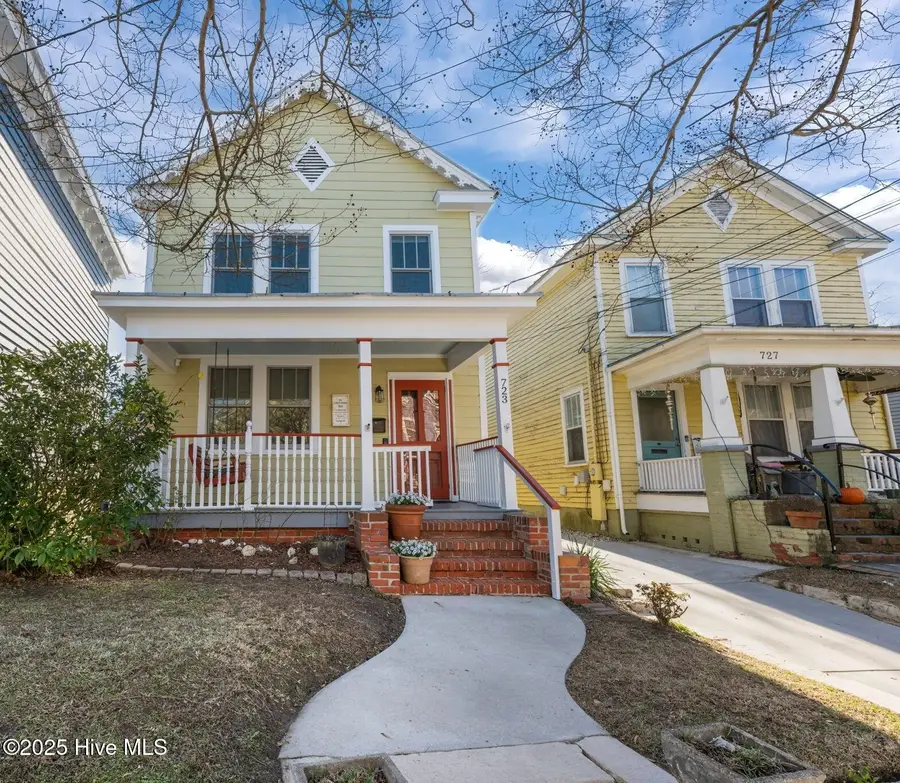 723 Pollock Street, New Bern, NC 28562 - #3