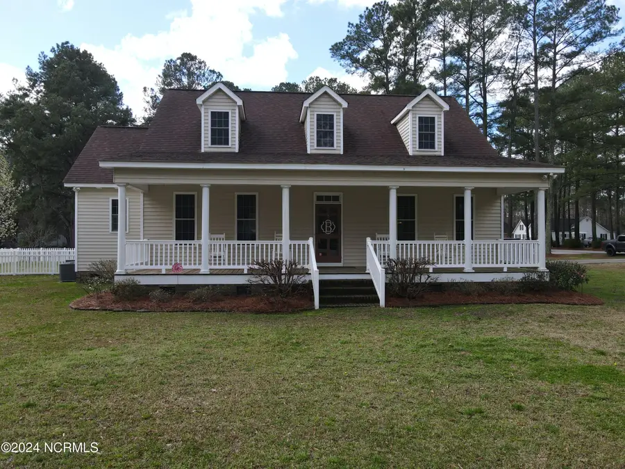 402 Confederate Street, Windsor, NC 27983 - #2