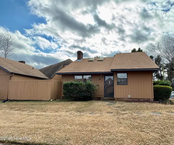 200 Rollins Drive #22, Greenville, NC 27834