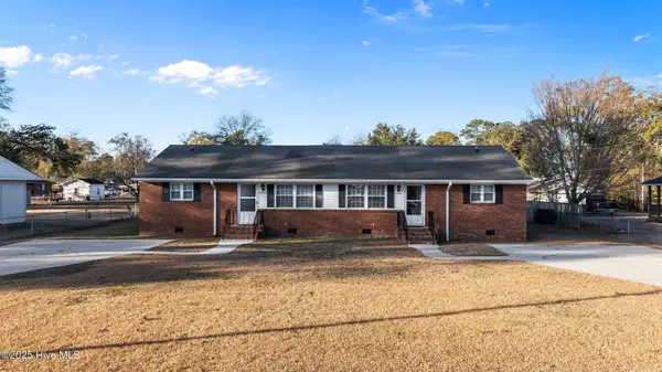 2800 Ridgecrest Drive #A & B, Goldsboro, NC 27534
