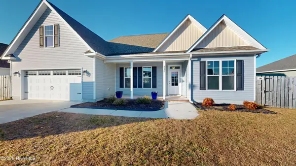 110 Paddle Trail Lane, Swansboro, NC 28584