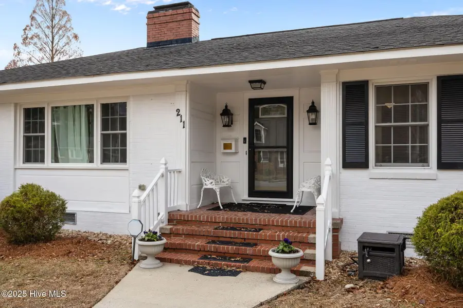 211 W 12th Street, Washington, NC 27889 - Image #2