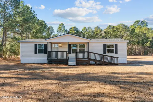 2800 Lobelia Road, Vass, NC 28394