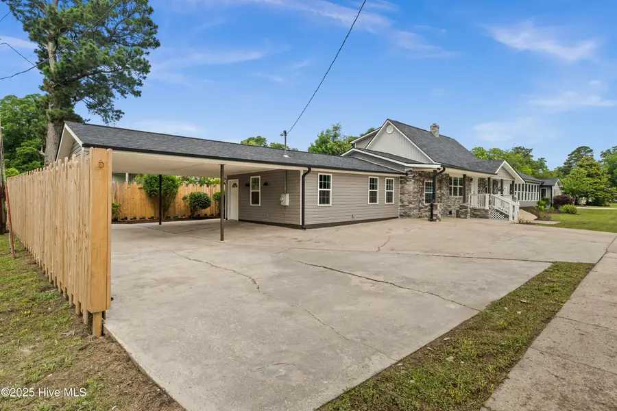 705 Bullard Street, Roseboro, NC 28382 - Image #3